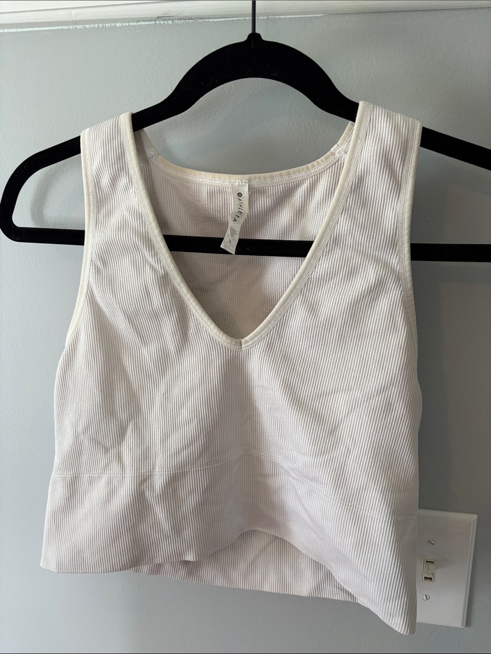 Athleta Cream Ribbed V-Neck Crop Tank